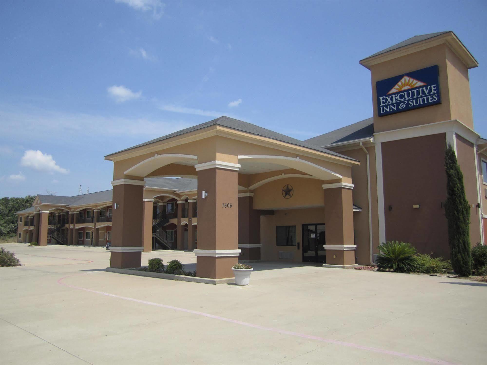 Executive Inn & Suites - Jewett Εξωτερικό φωτογραφία