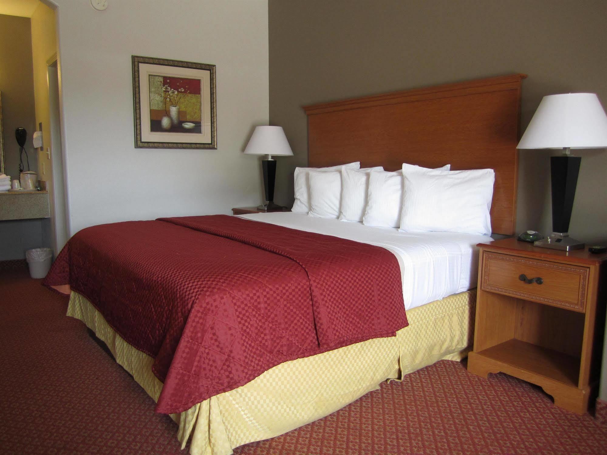 Executive Inn & Suites - Jewett Εξωτερικό φωτογραφία