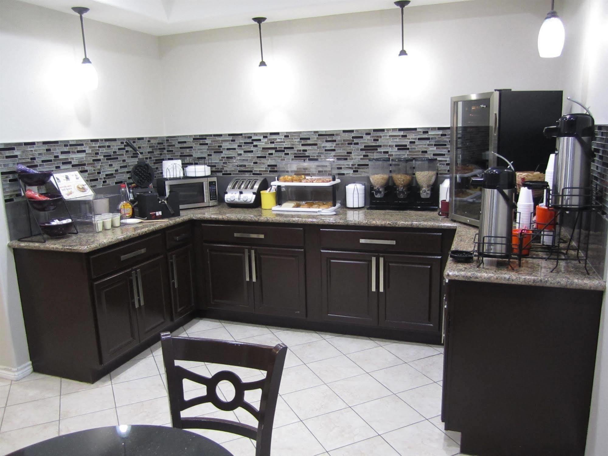 Executive Inn & Suites - Jewett Εξωτερικό φωτογραφία