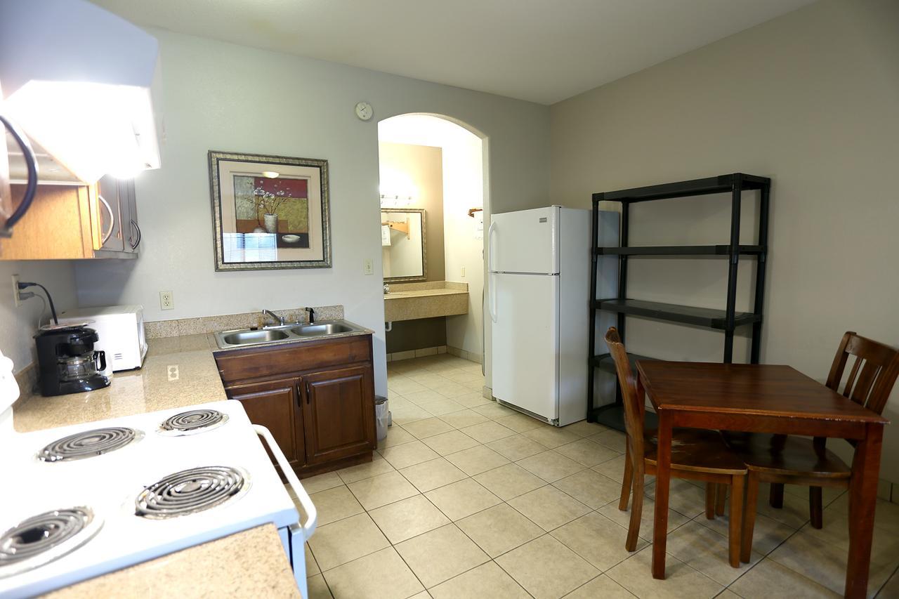 Executive Inn & Suites - Jewett Εξωτερικό φωτογραφία